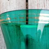 Vase en verre vert