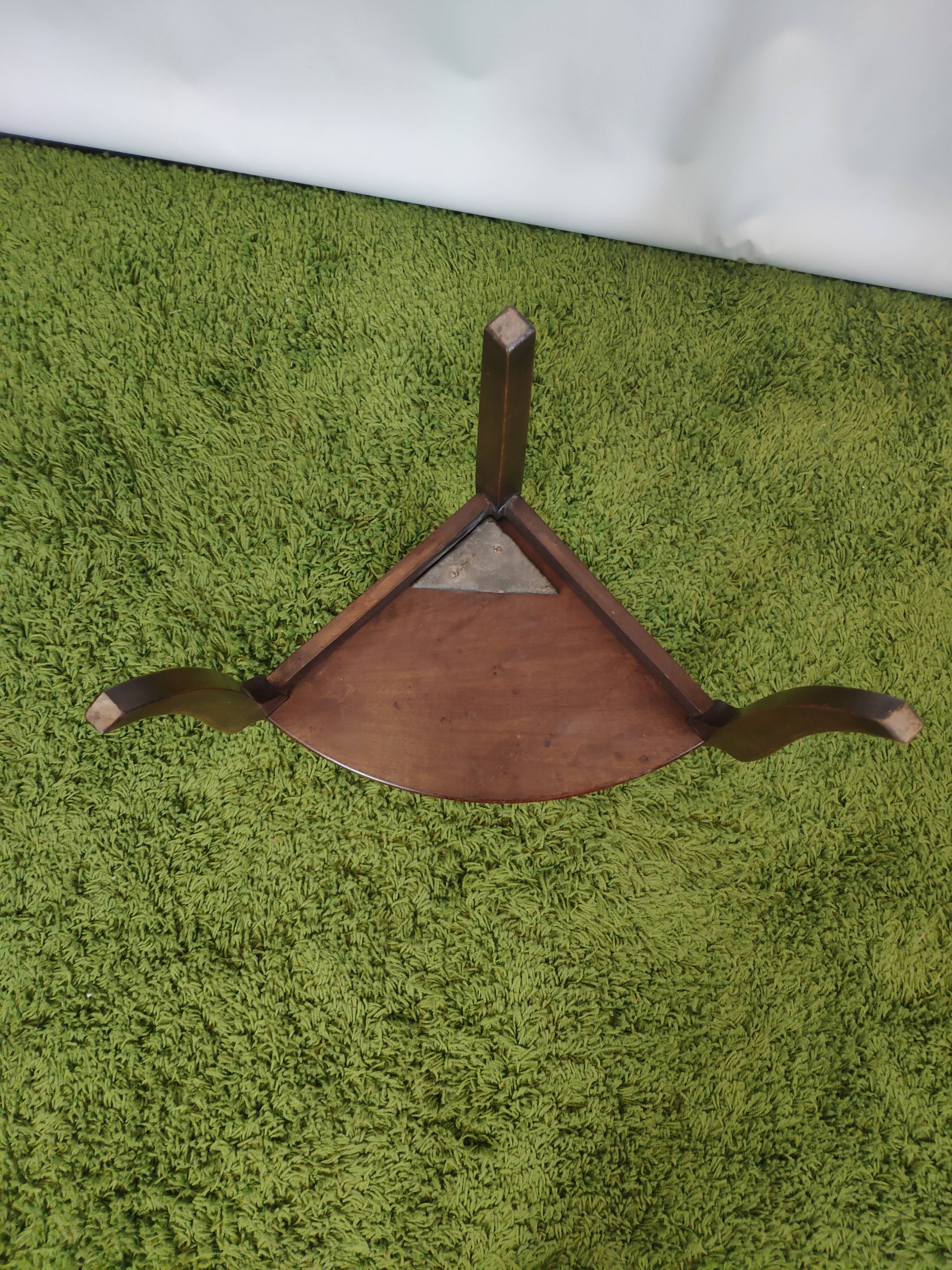 Curved foot angle healing