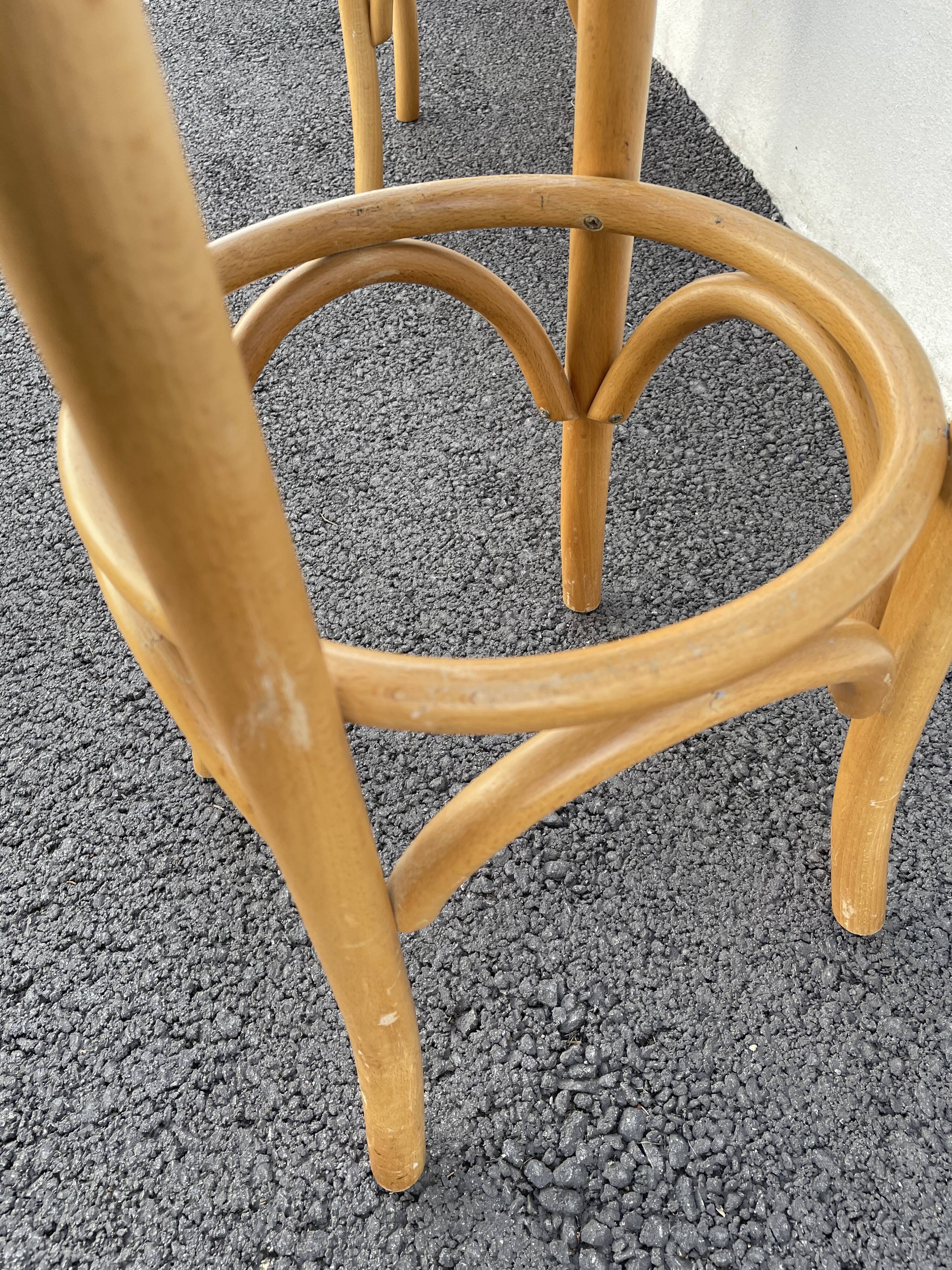 Curved wooden bar stool
