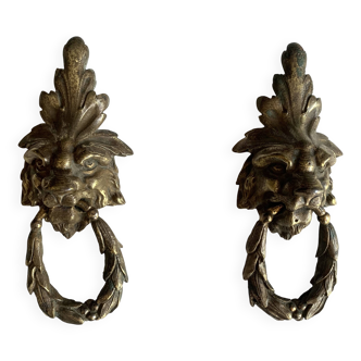 Paire de heurtoirs de porte en bronze - Poignées tête de lion Empire