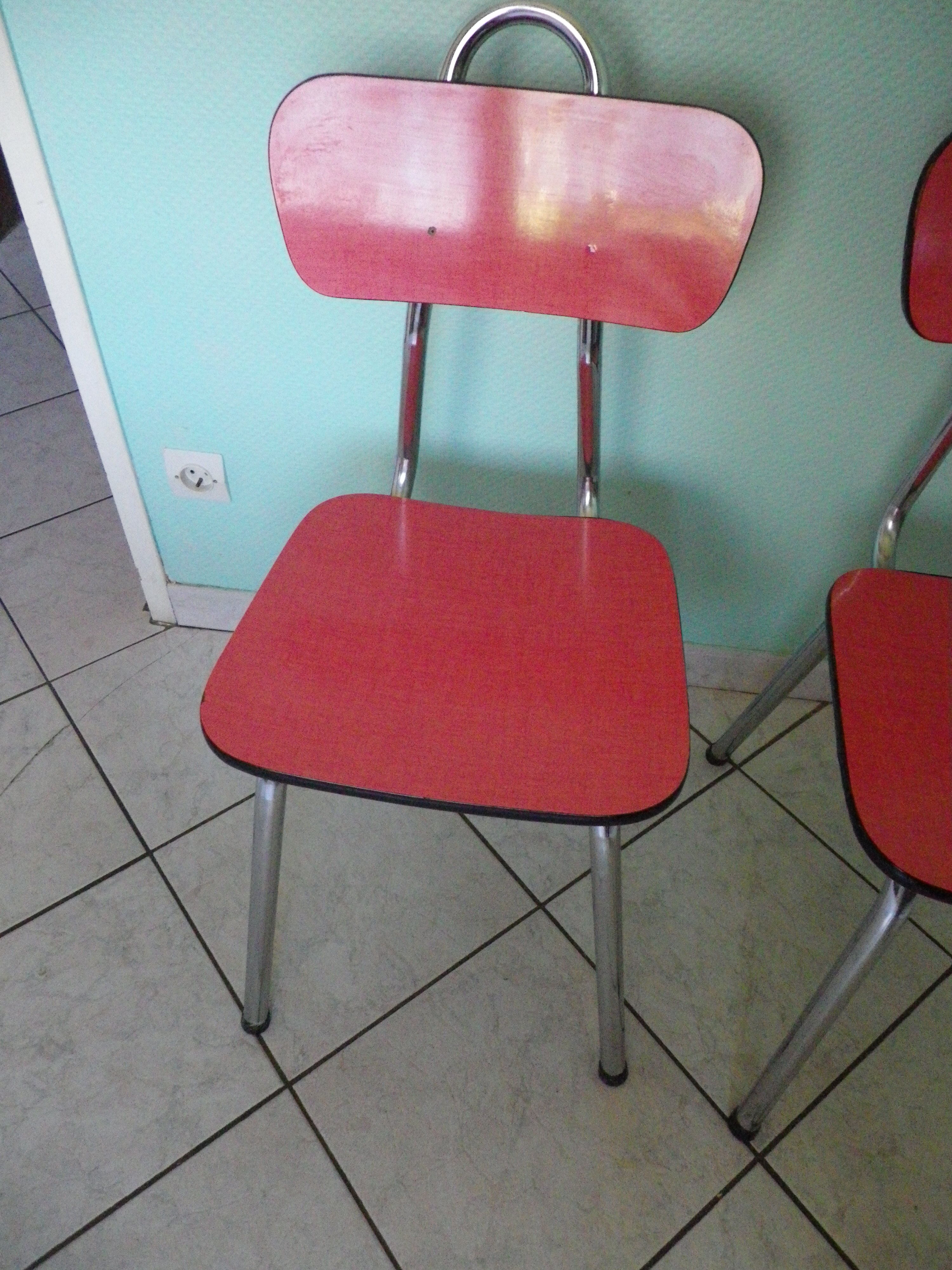 Lot of 2 chairs in red formica with tubing 60s