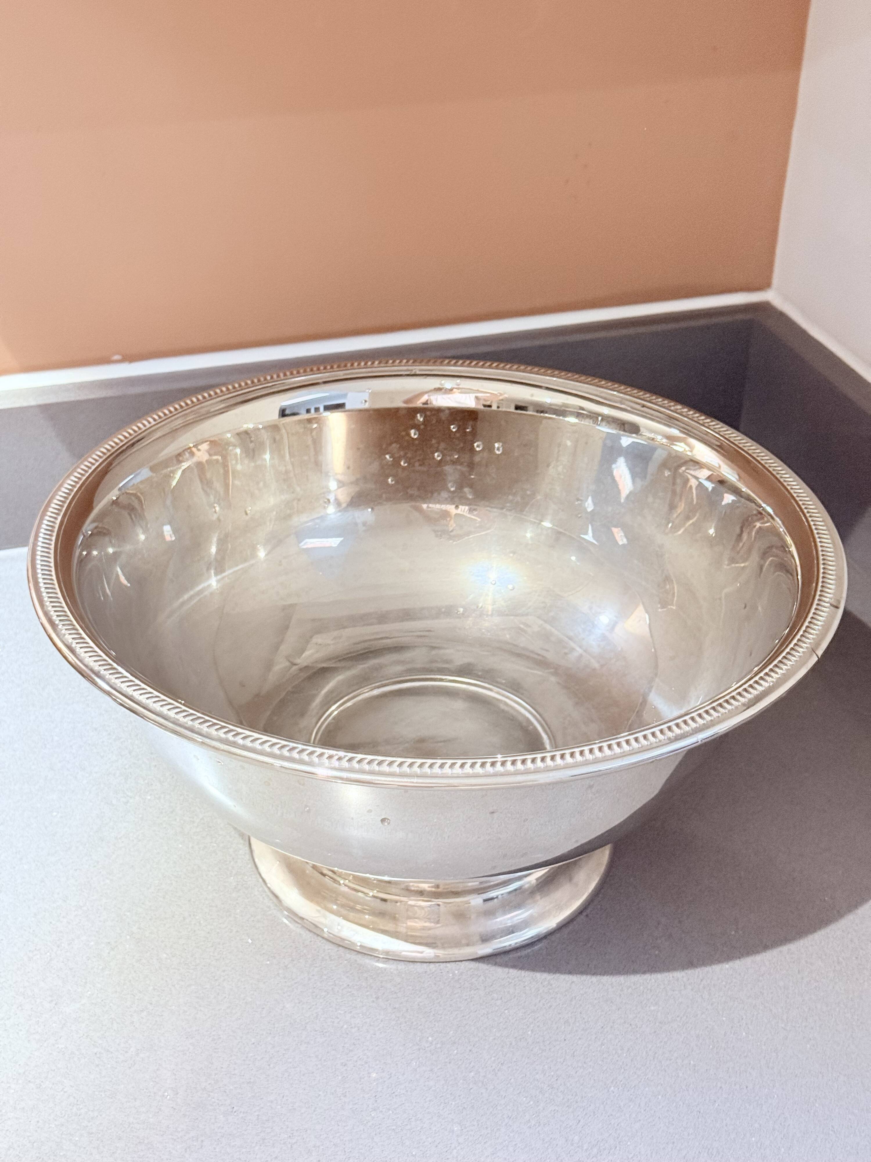 Large Luxury Silver Plated Champagne Ice Bucket / Wine Cooler on Pedestal