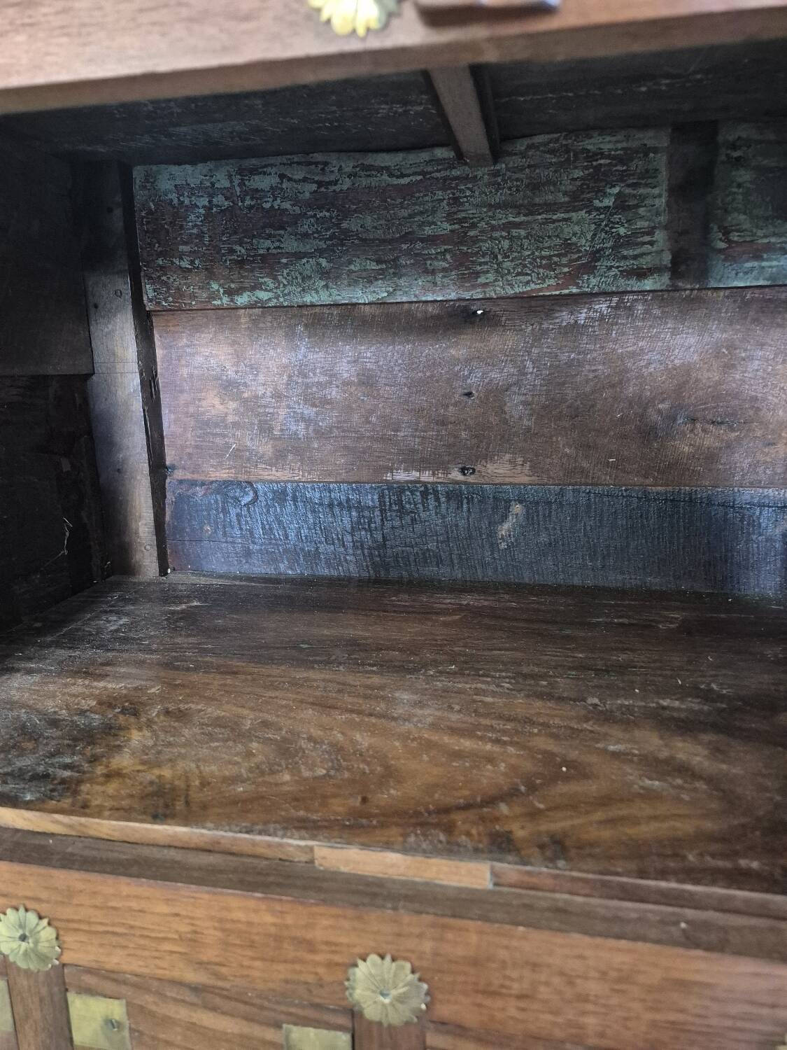 Trade furniture, Indian apothecary