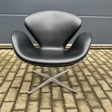 Original black leather Fritz Hansen Swan chair Topstaat!