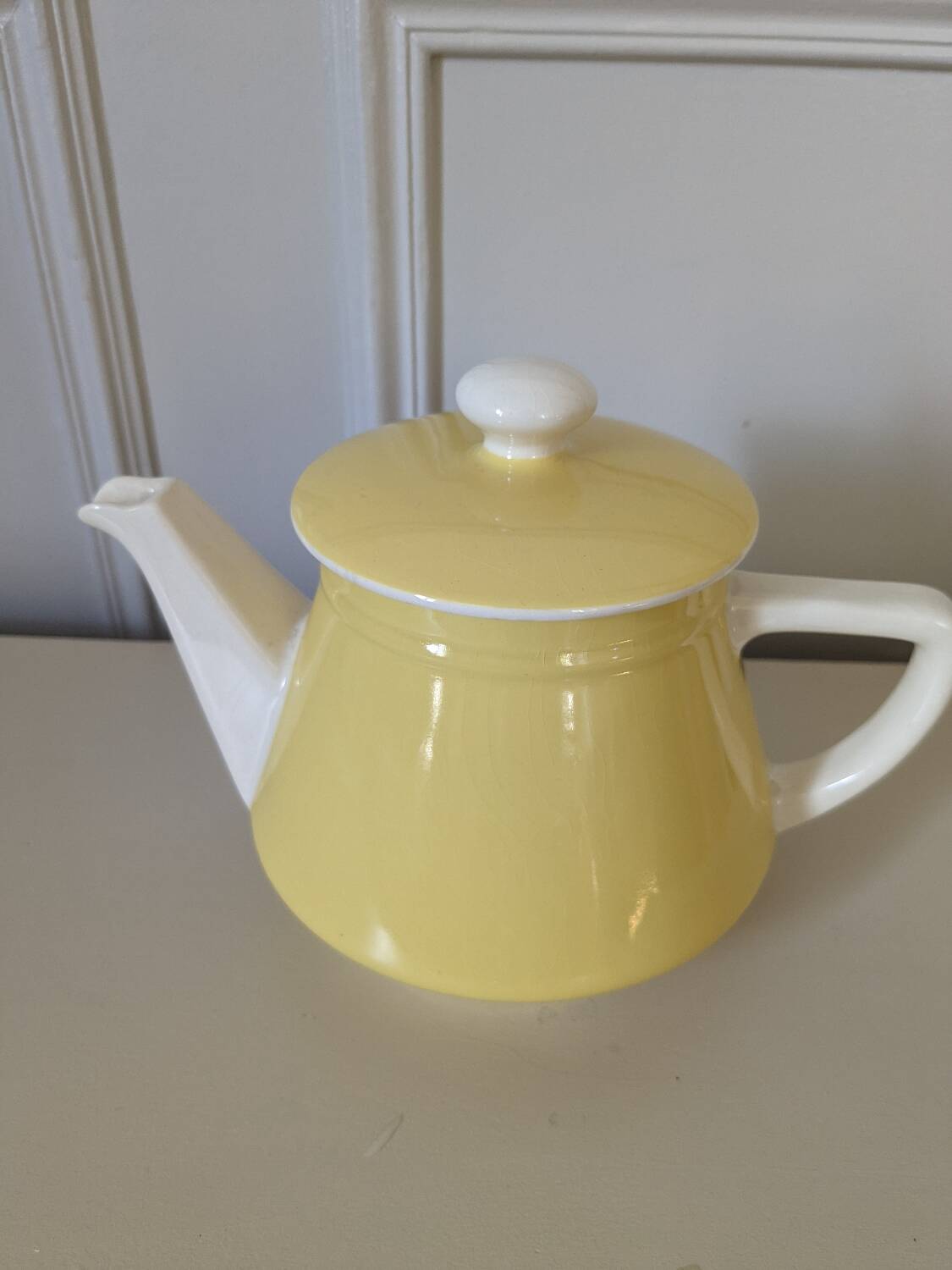 Villeroy and Boch teapot