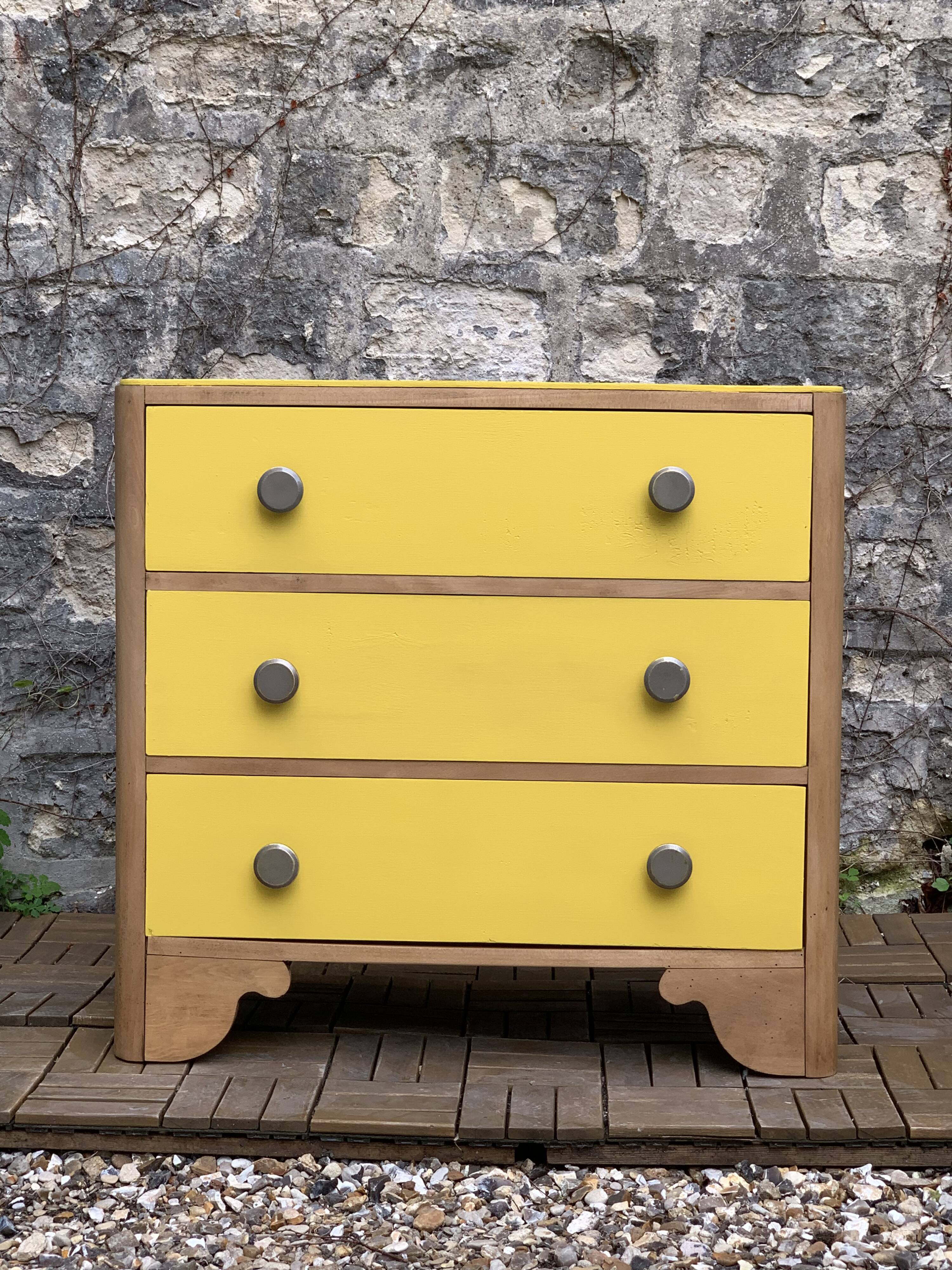 Commode art déco jaune poudré et bois brut