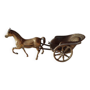 Cheval avec calèche en bronze