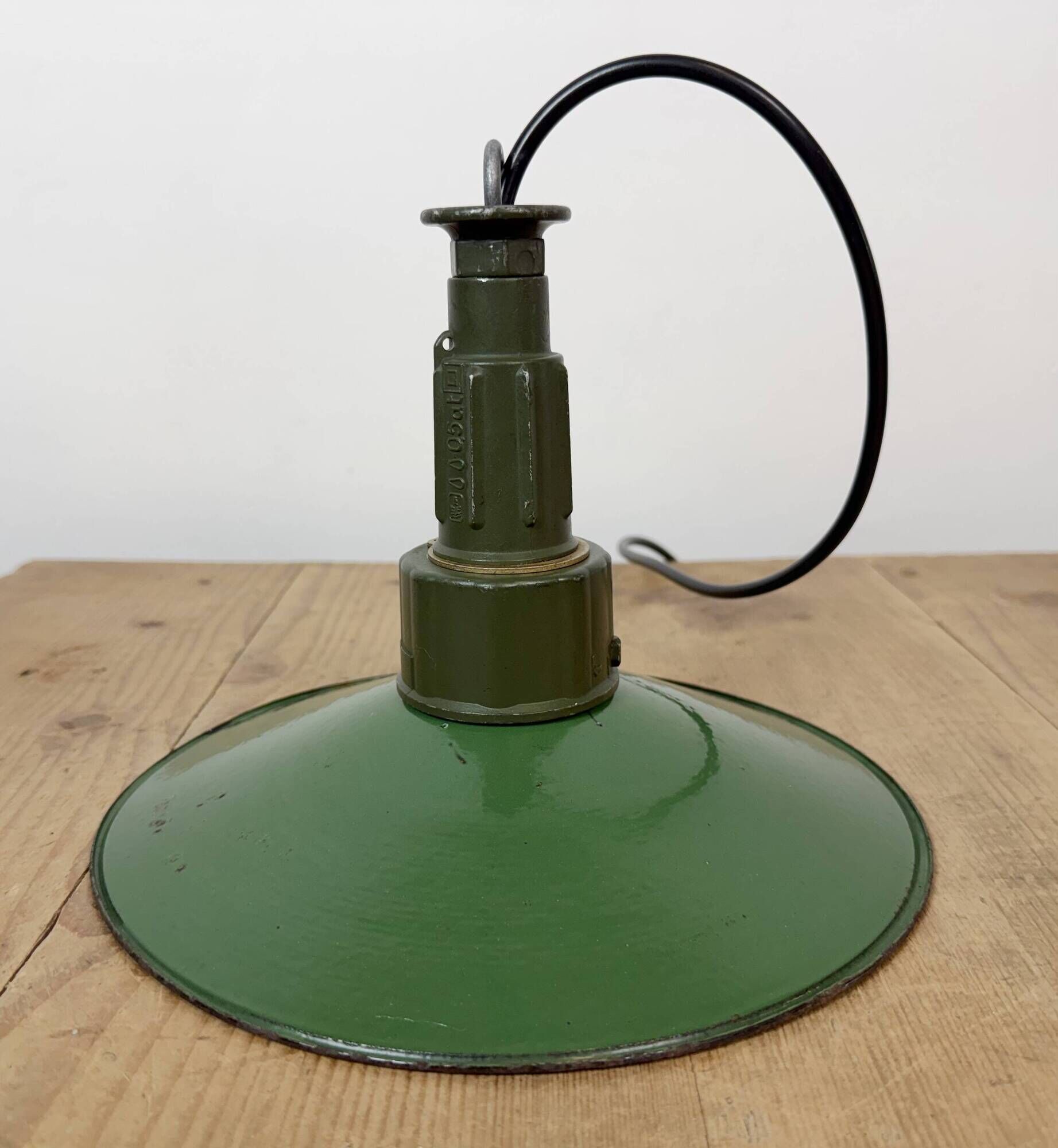 Industrial Green Enamel Military Pendant Lamp with Cast Aluminium Top, 1960