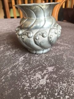 Vase en étain massif art déco L.Houzeaux Selency — free download