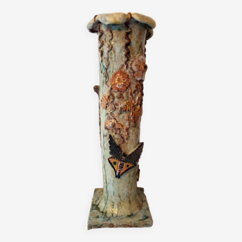 vase rouleau - En terre cuite émaillée - A décor de papillons - Style Art Nouveau