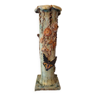 vase rouleau - En terre cuite émaillée - A décor de papillons - Style Art Nouveau