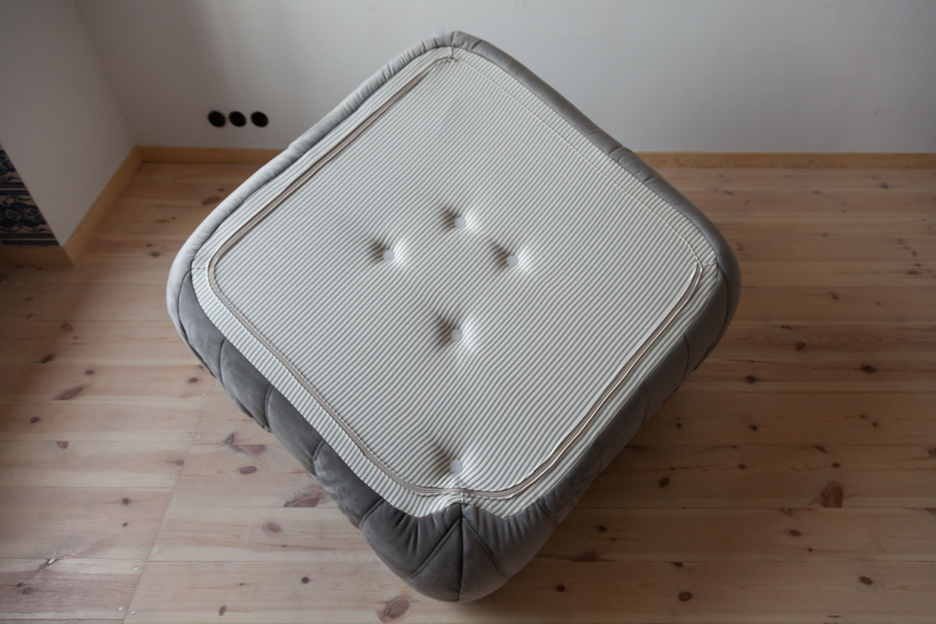 Togo set model designed by Michel Ducaroy 1973