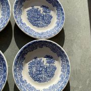 Set of 5 small dessert plates from the Nice factory, 2 stamps from the same manufacturer.