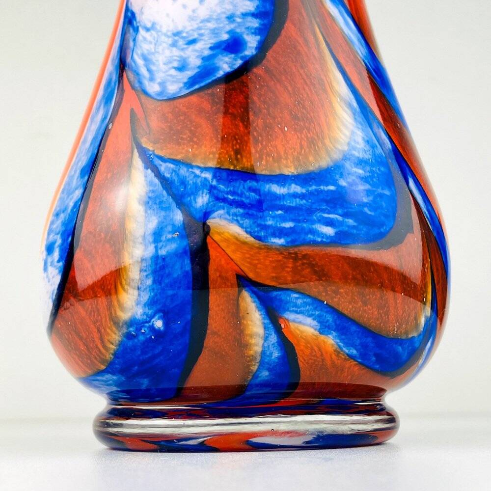 Hand-cut Murano glass vase by Carlo Moretti, Italy, 1970s.