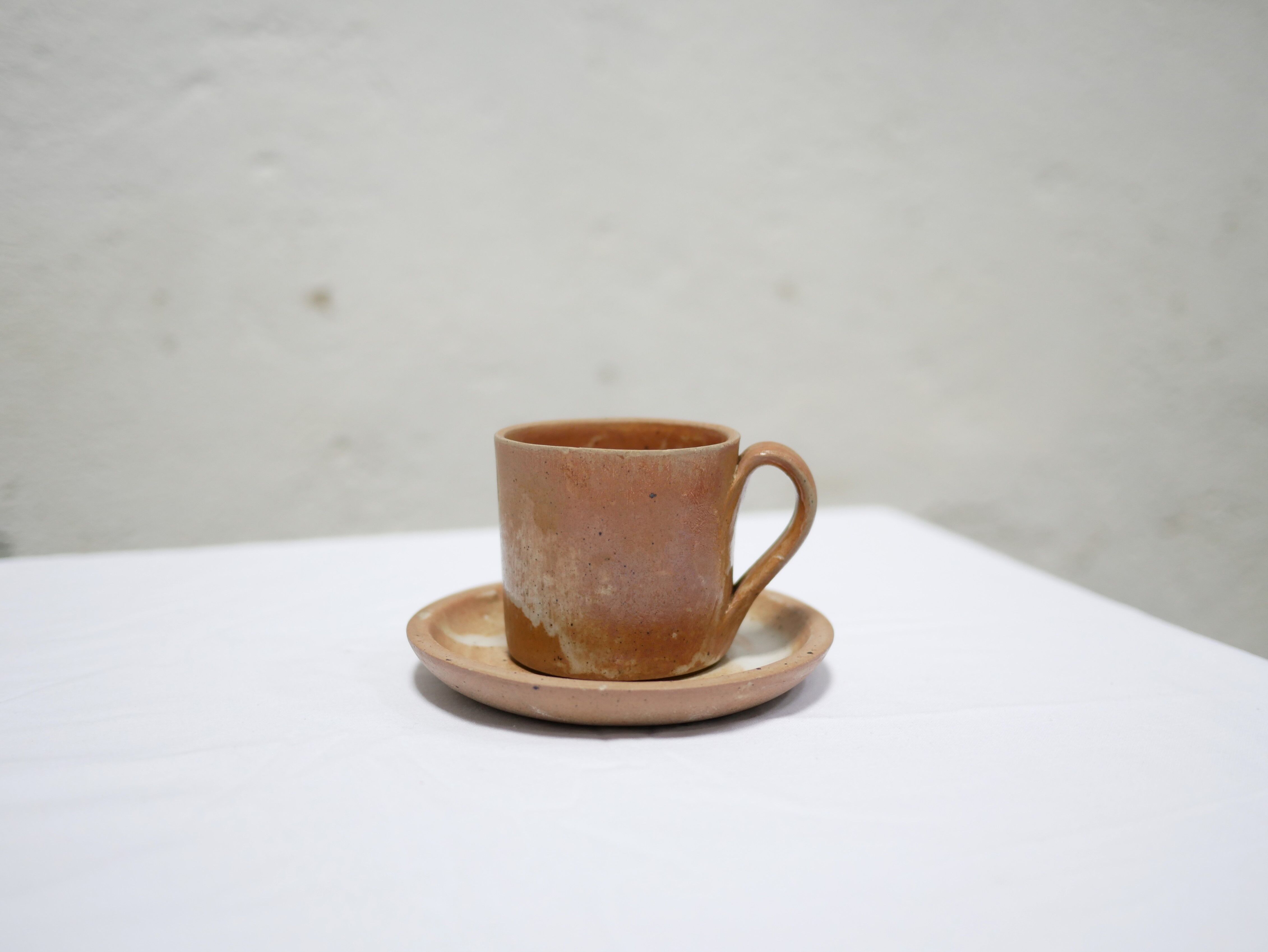 Series of 8 cups and vintage stoneware cups