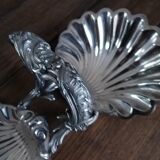 Cup in silver metal