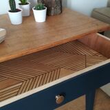 Desk convent table