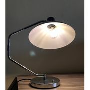 Lampe de table Modèle n° 8 par Clay Michie, années 1950