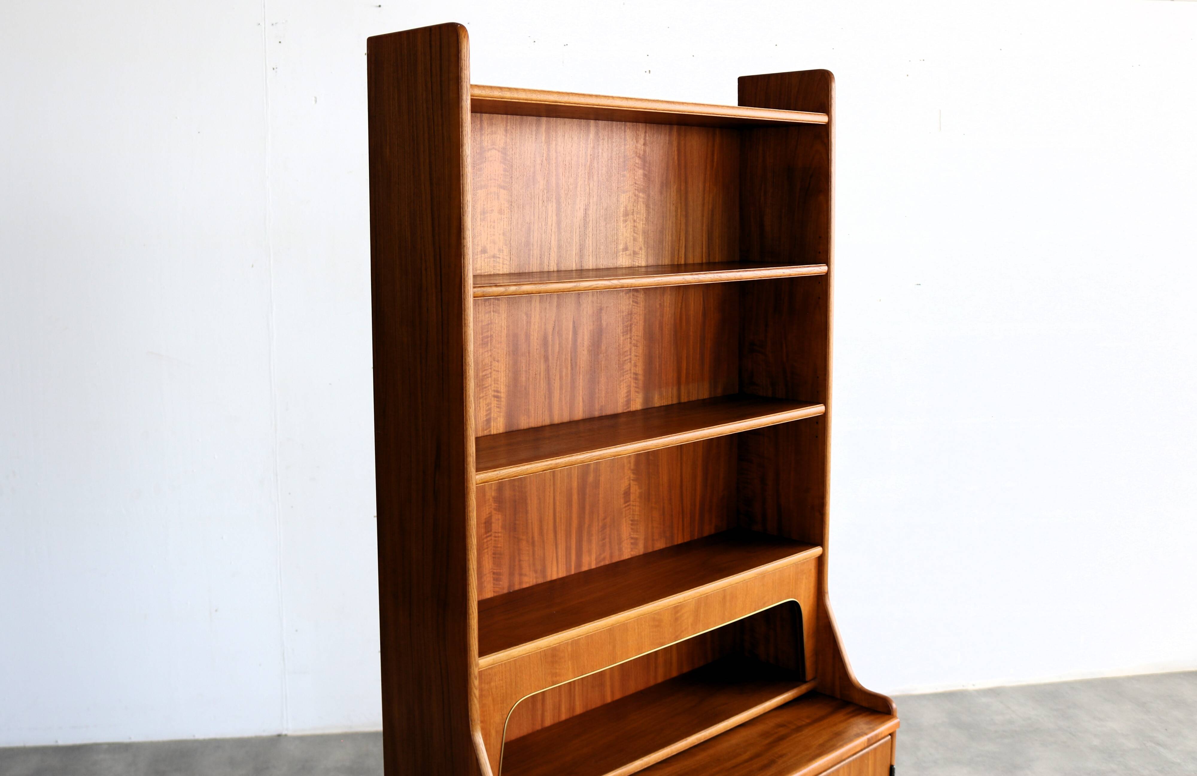 Vintage secretary | wall cupboard | 60s | treman