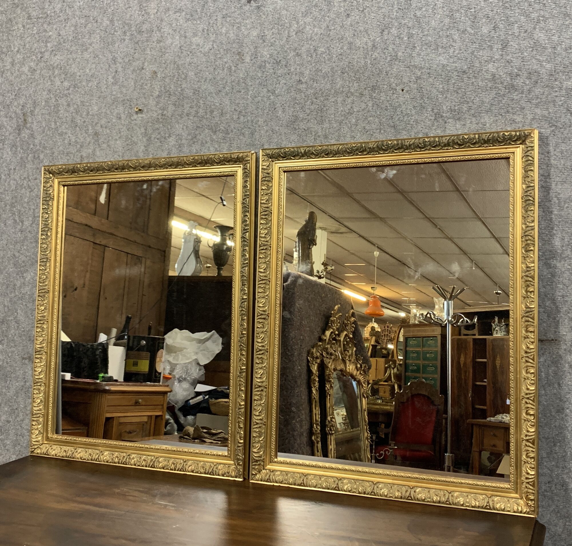 Paire de miroirs époque Napoléon III en bois doré vers 1880