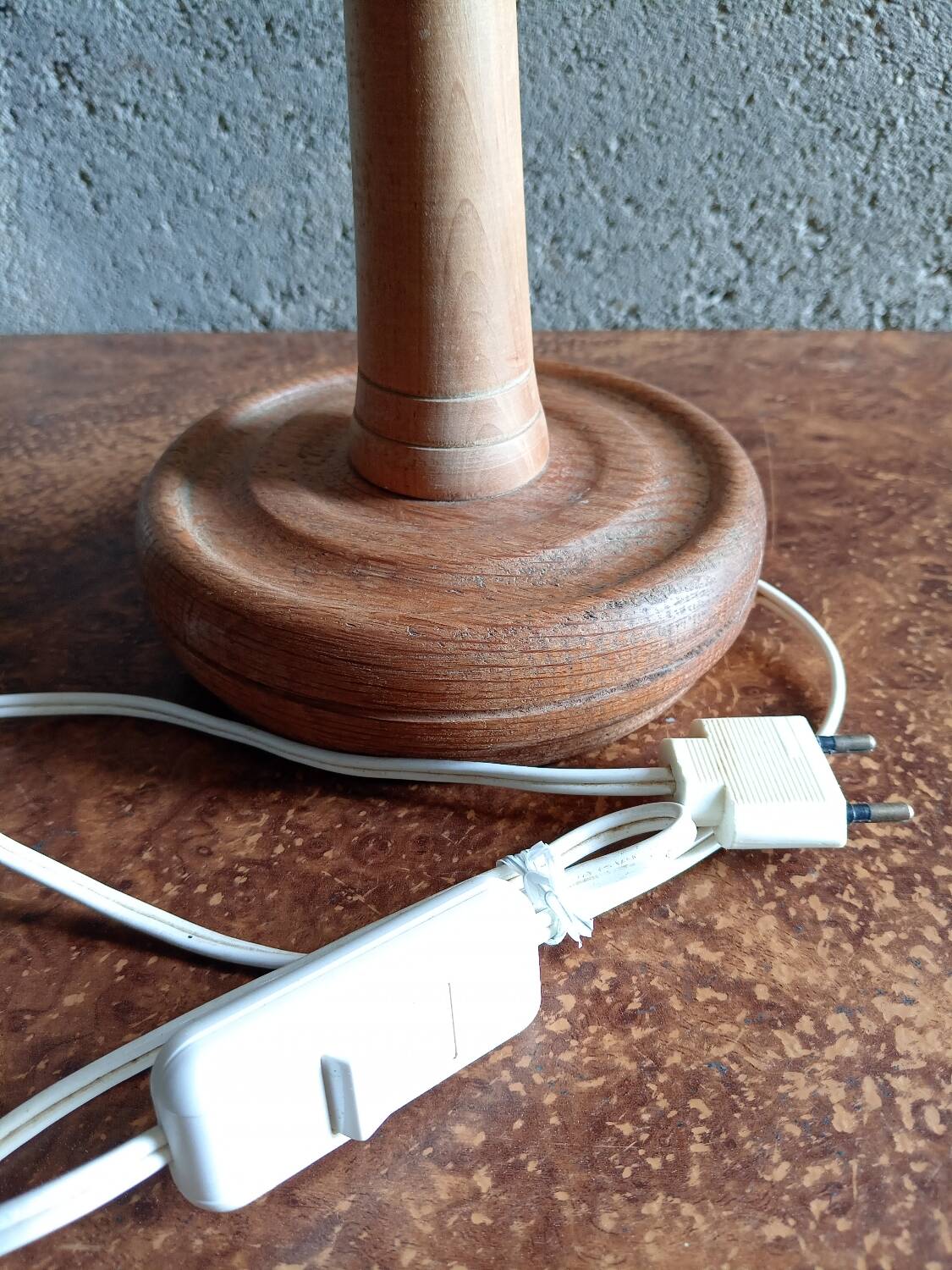 Vintage macramé lamp