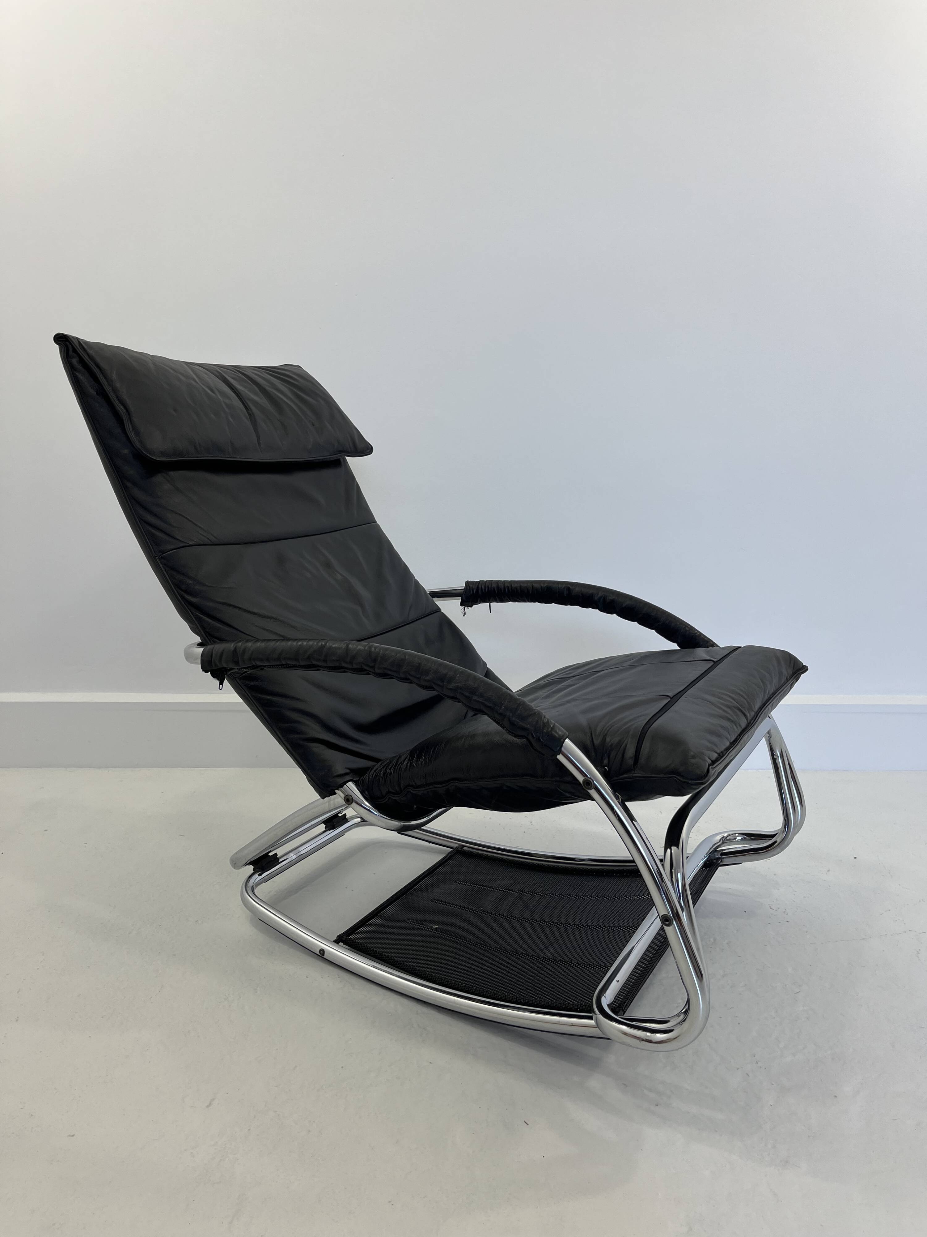 Fauteuil à bascule en cuir par Jochen Hoffman, années 1990