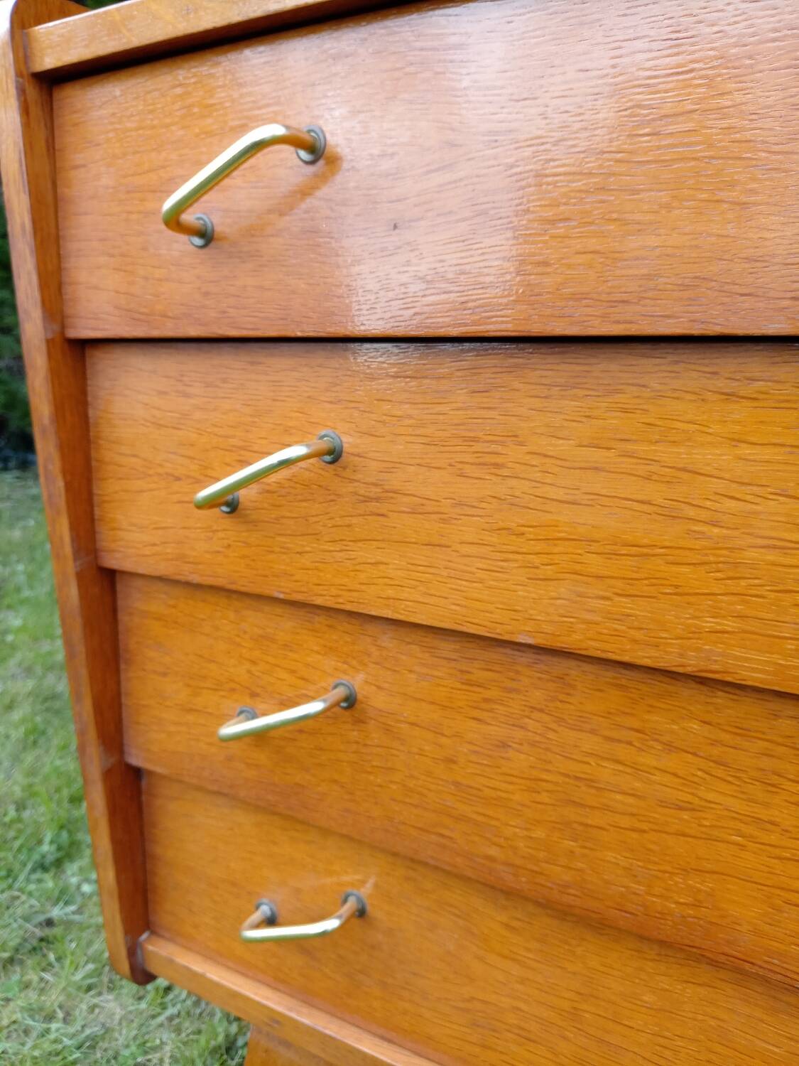 Vintage chest of drawers