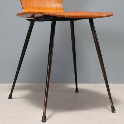 1960s chair made of curved plywood