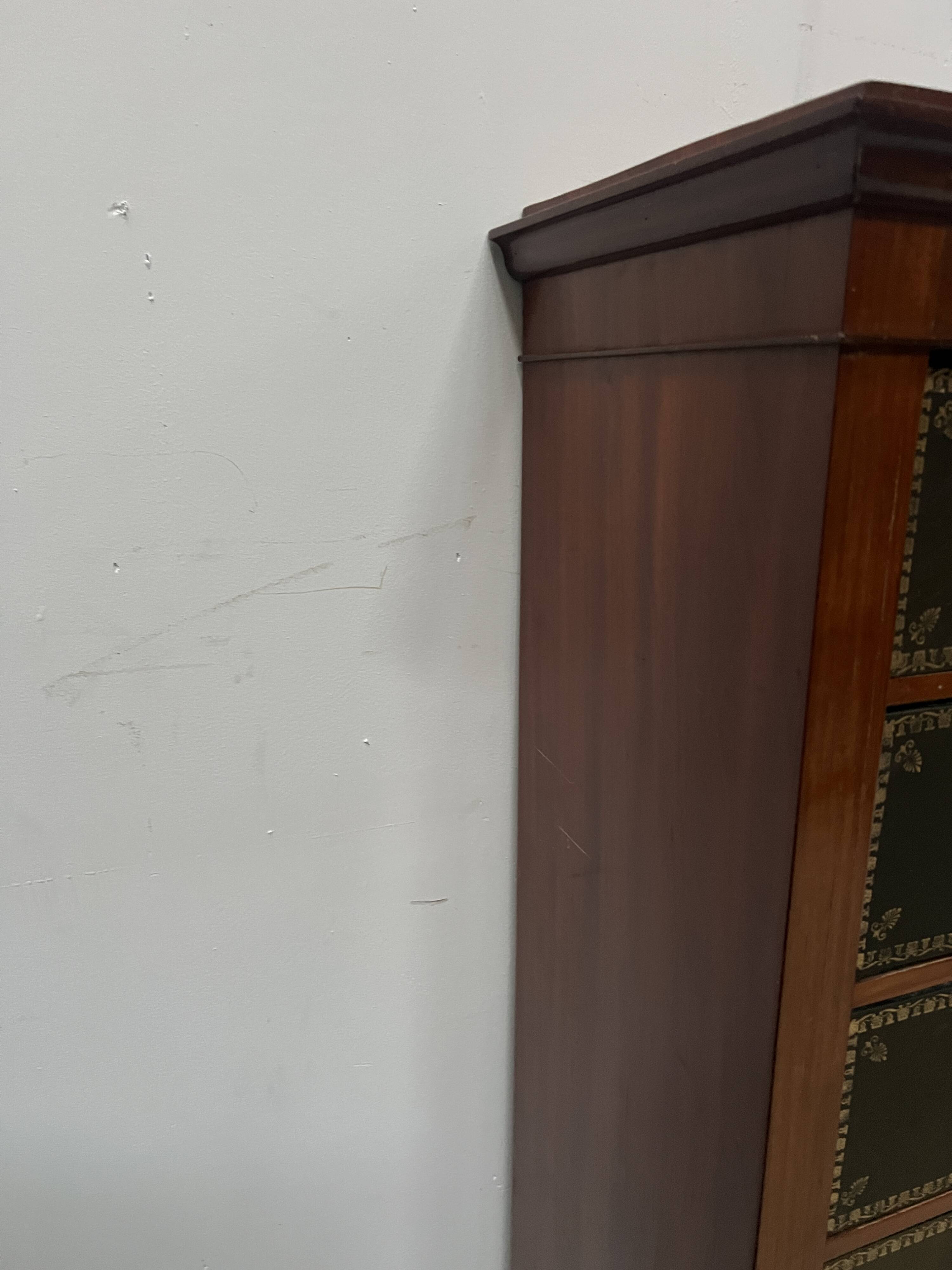 Meuble Cartonnier de style Louis Philippe en acajou XIX siècle