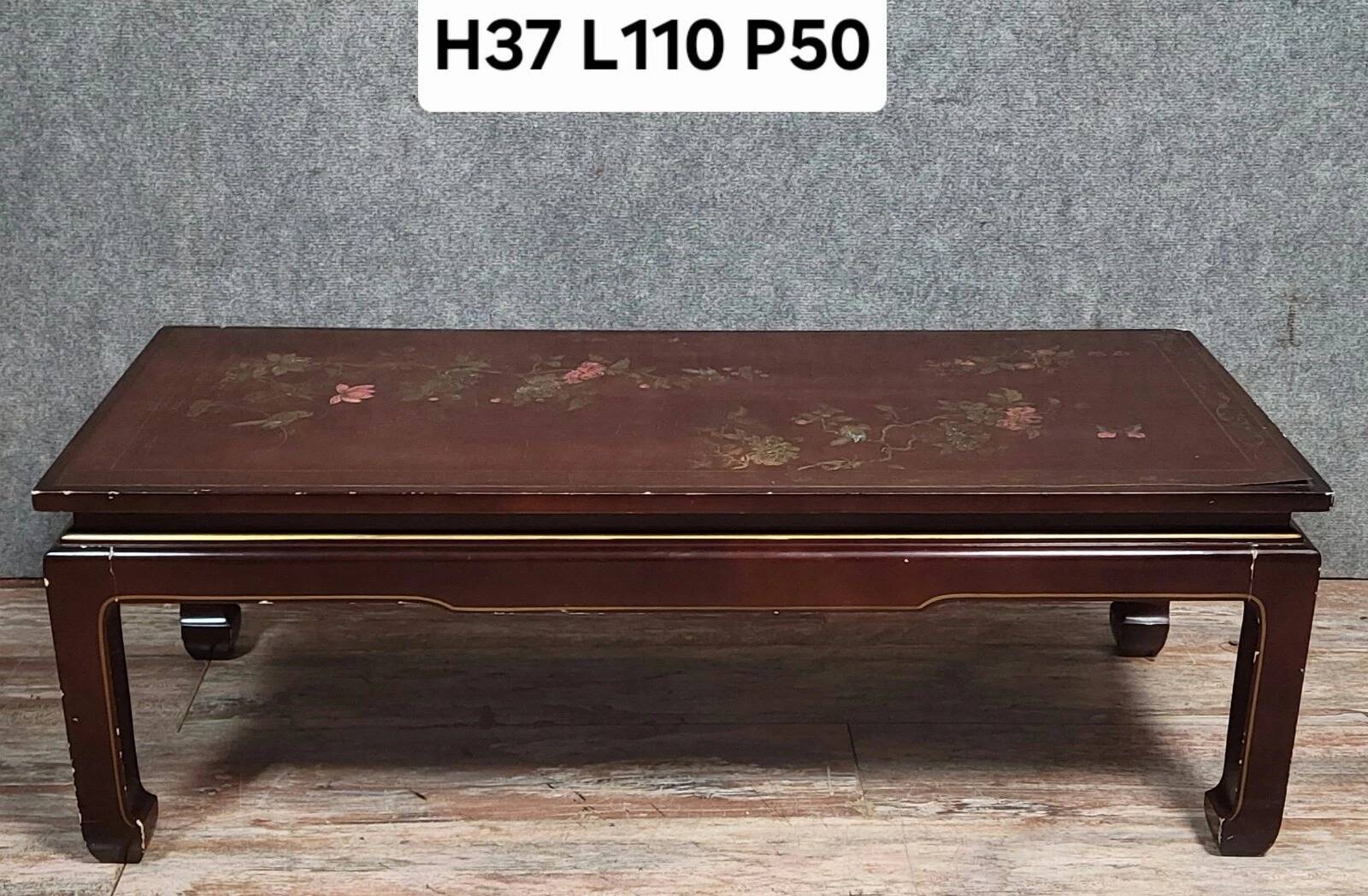 20th century Asia: lacquered coffee table decorated with birds in branches