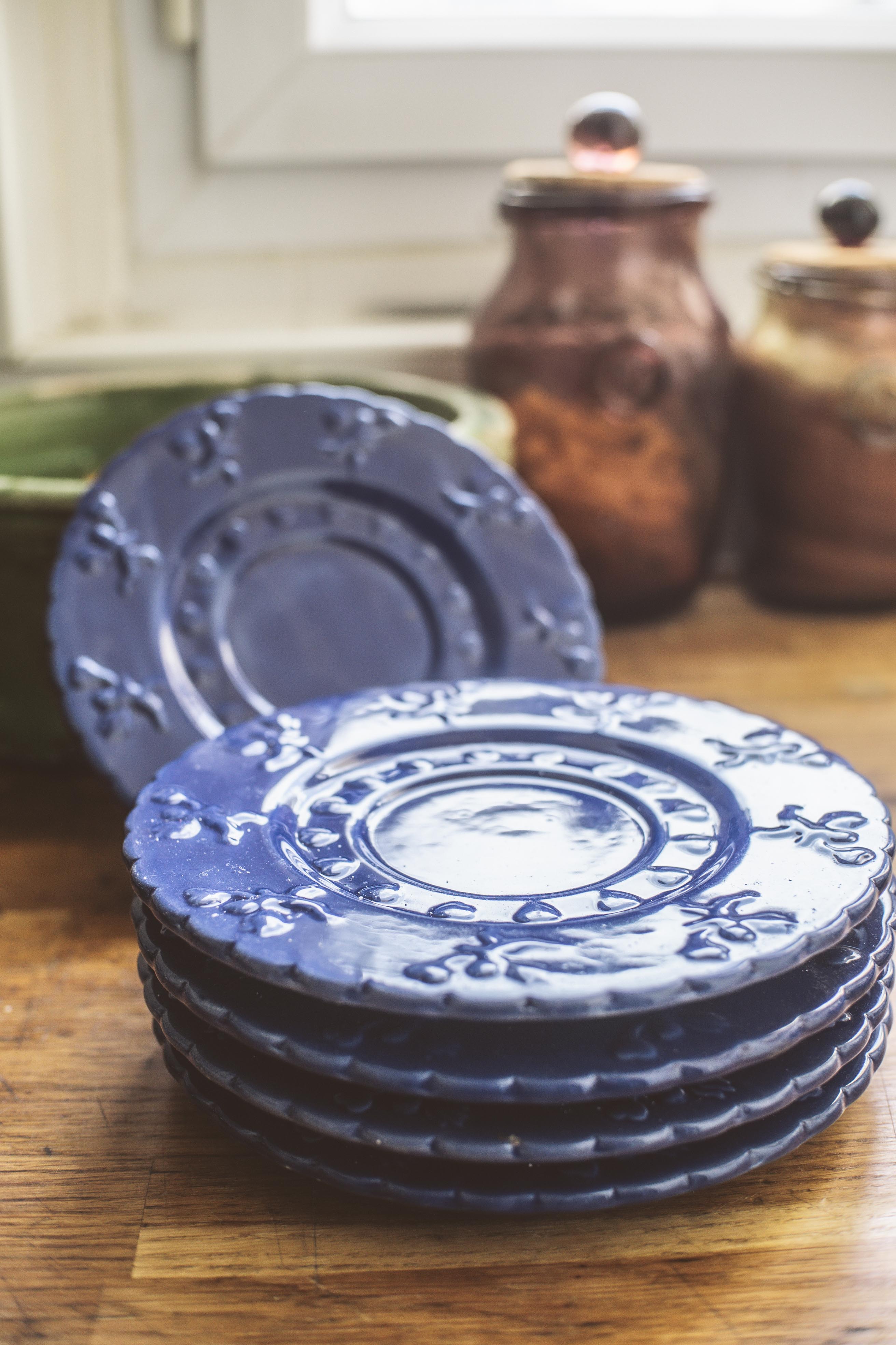 Set of 5 dessert plates