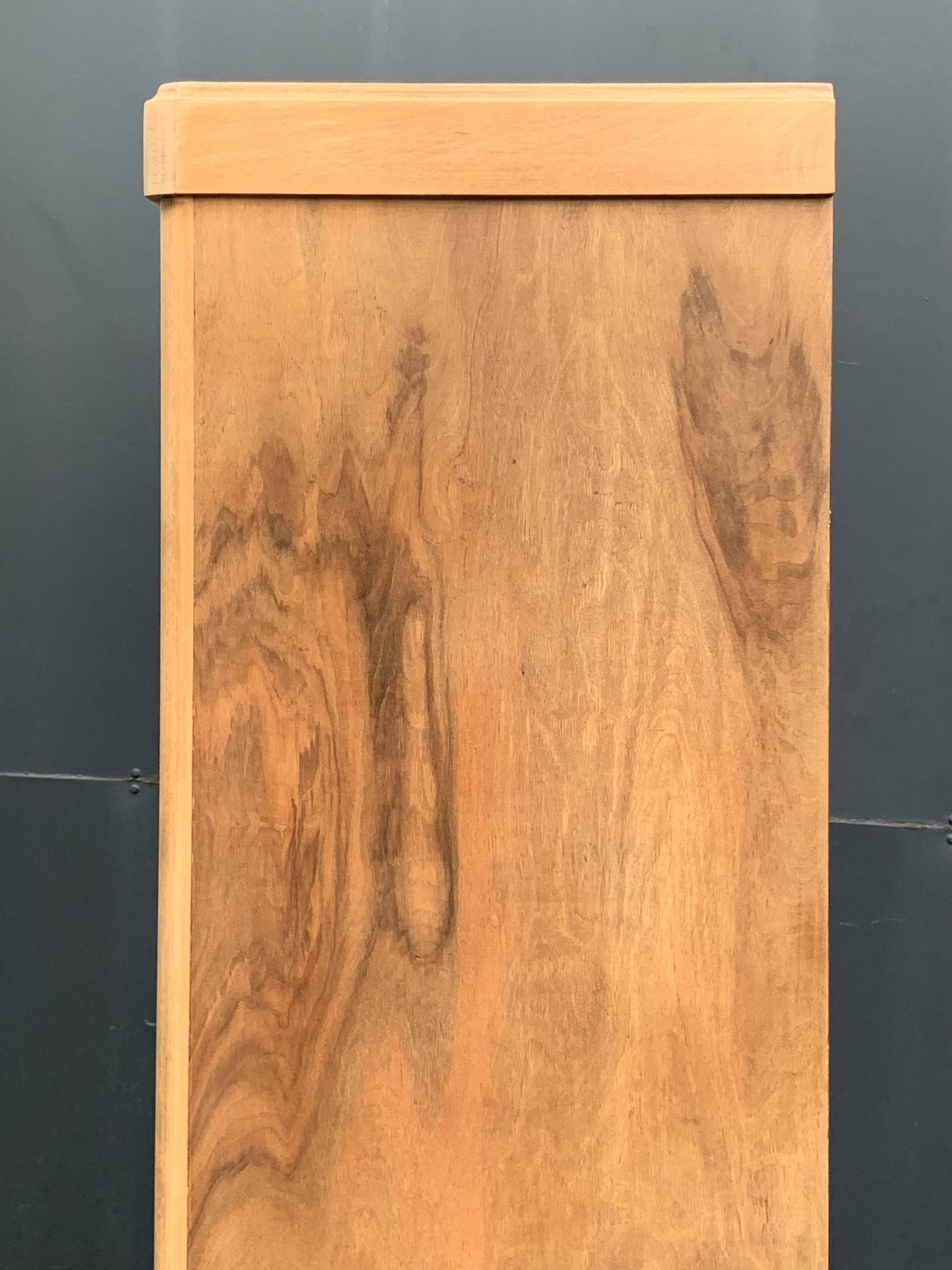 Armoire vitrée vintage bois brut 1950