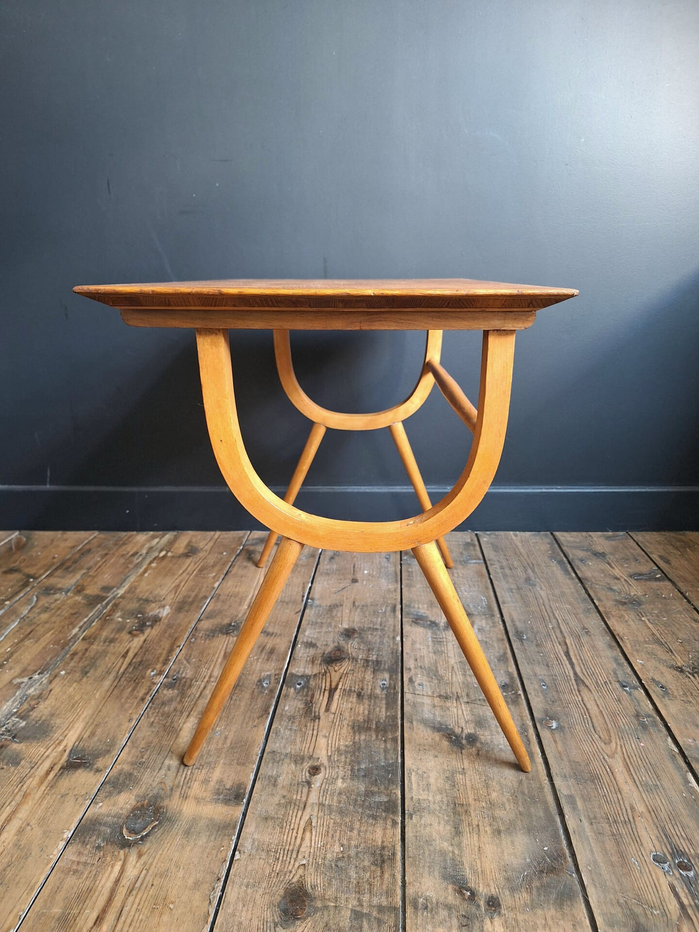 Vintage coffee table, side table, pedestal table.