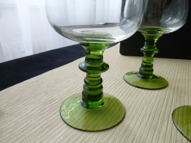 Set de 6 verres à vin blanc d'Alsace  anciens  Jambe balustre