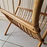 Porte revue en rotin vintage