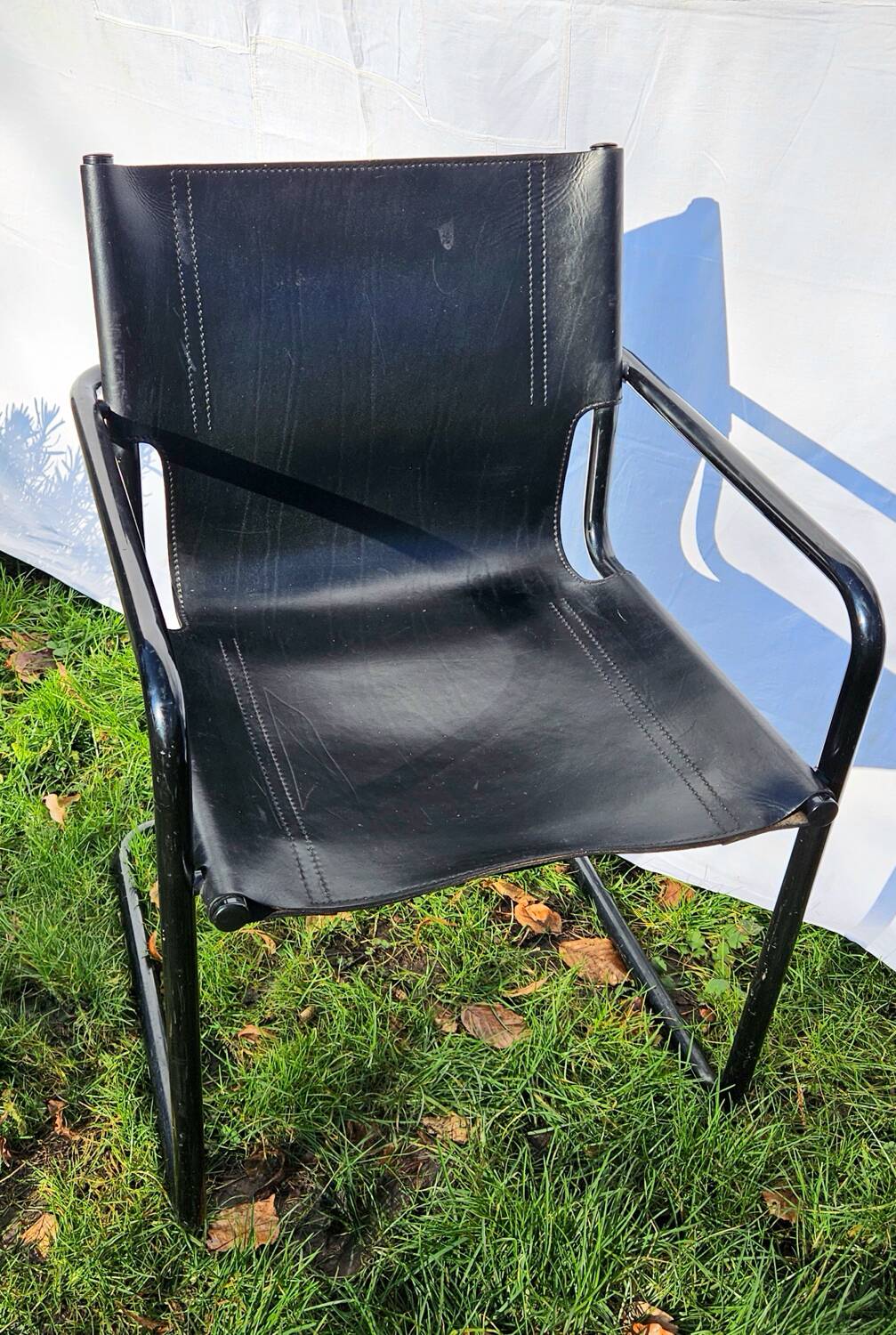 4 Matteo Grassi armchairs in black leather