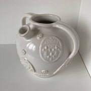 Malicorne (atelier Tessier), belle verseuse pouvant former vase en faïence