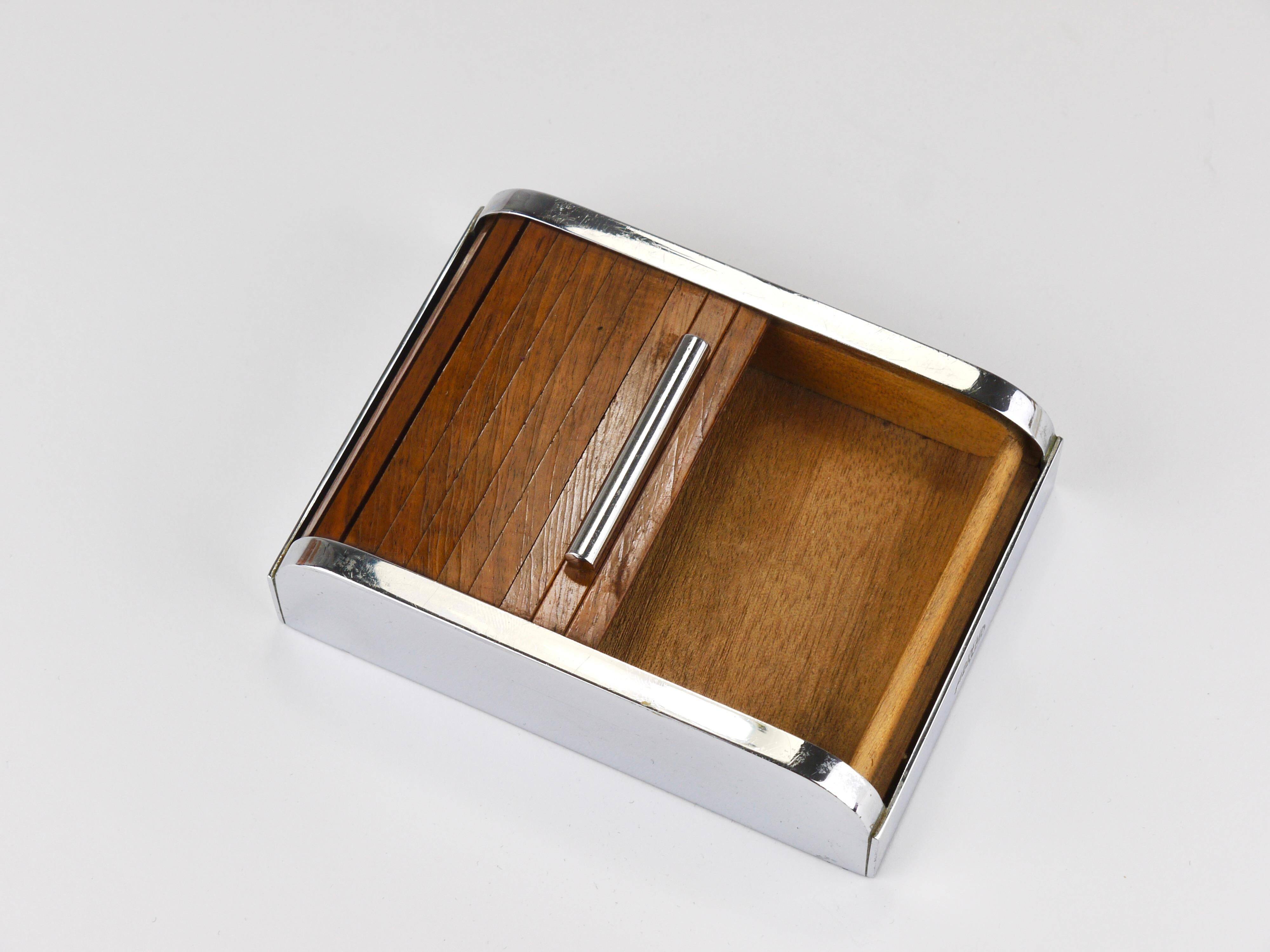 Carl Aubock rolling shutter storage box from the 1930s, cigarette dispenser, walnut, Vienna
