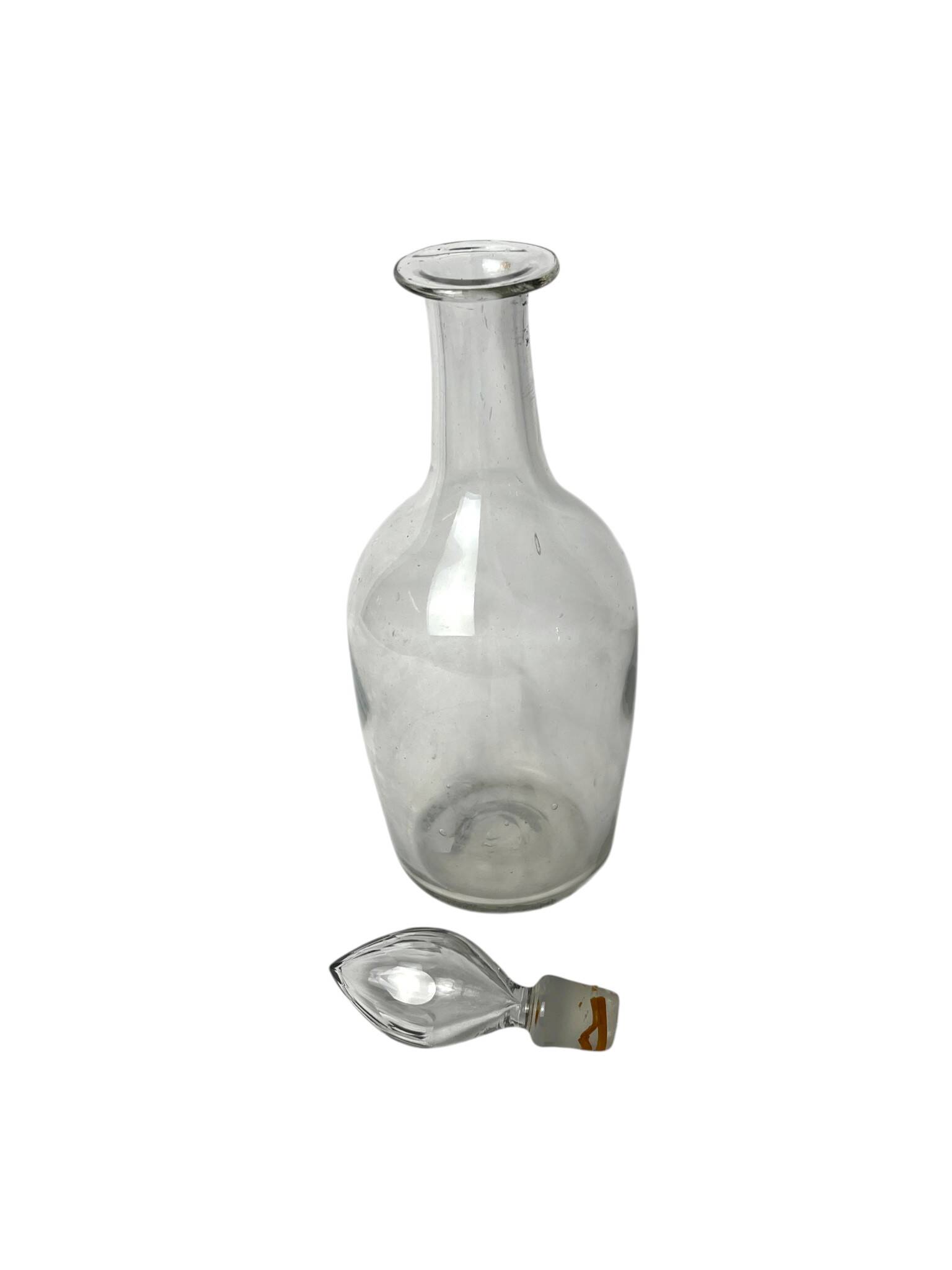 Tableware, large bottle carafe with stopper from the 19th century.