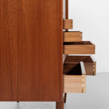 Midcentury Danish higher cabinet in teak by Axel Christensen for ACO Møbler 1960s