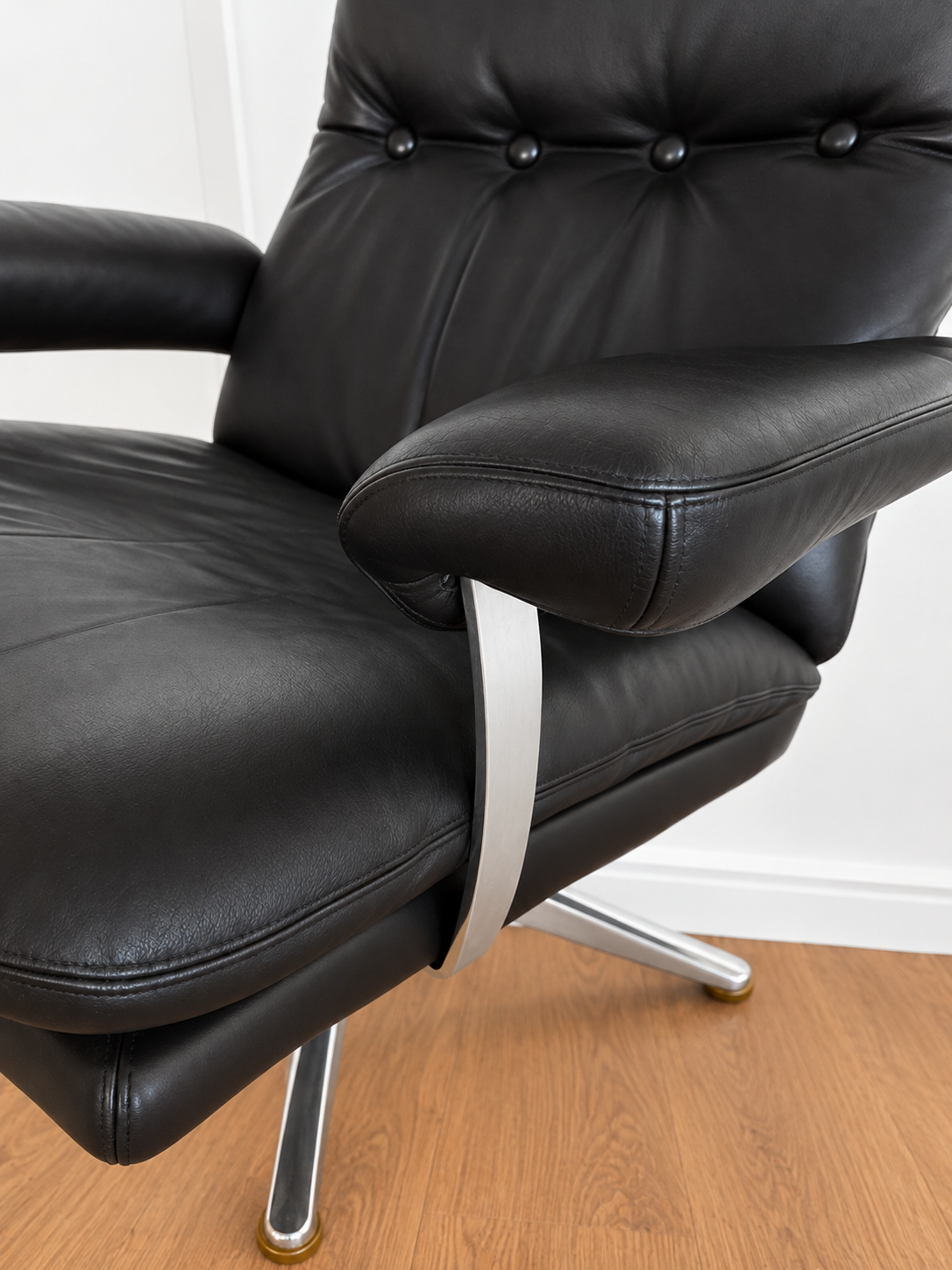Vintage Danish mid-century Werner Langenfeld leather lounge chair 1970s