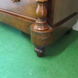 Scottish mahogany chest of drawers from 1880