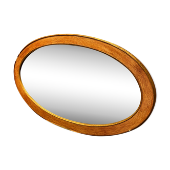 Oval mirror to hang 67x41cm