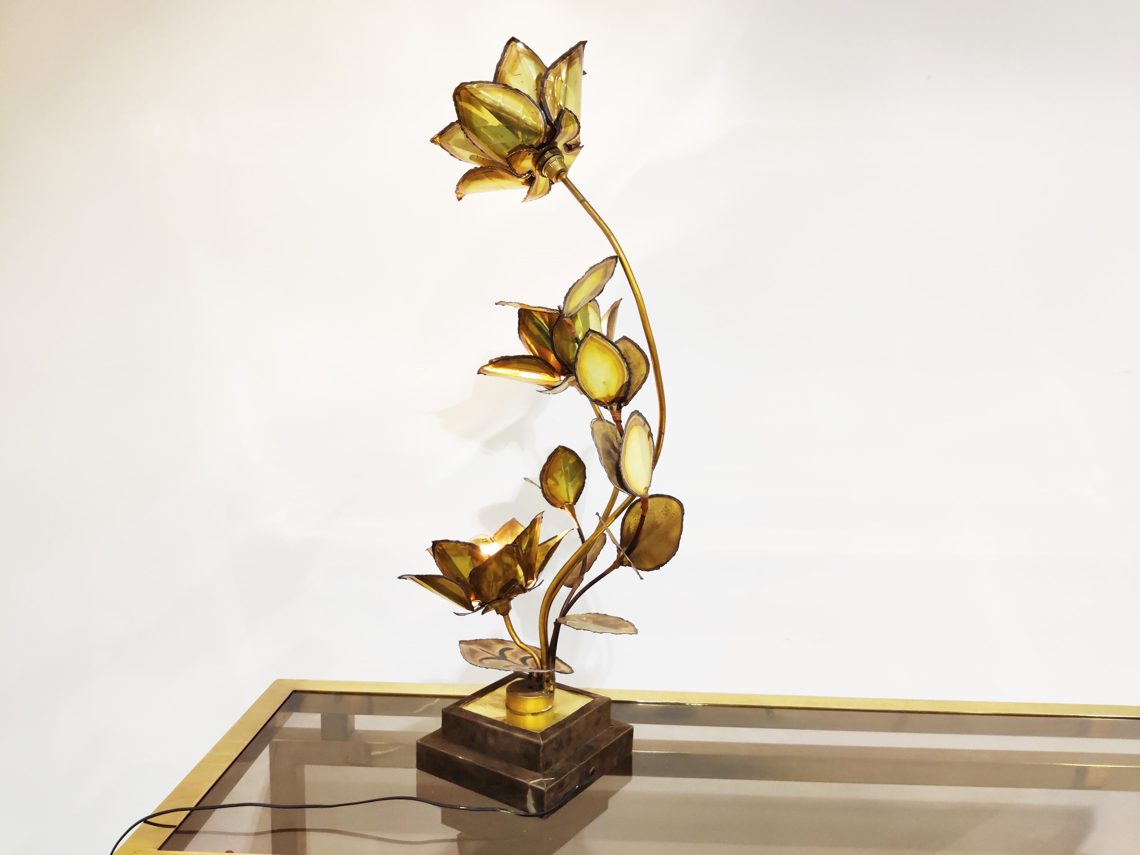 Flower lamp, 1970