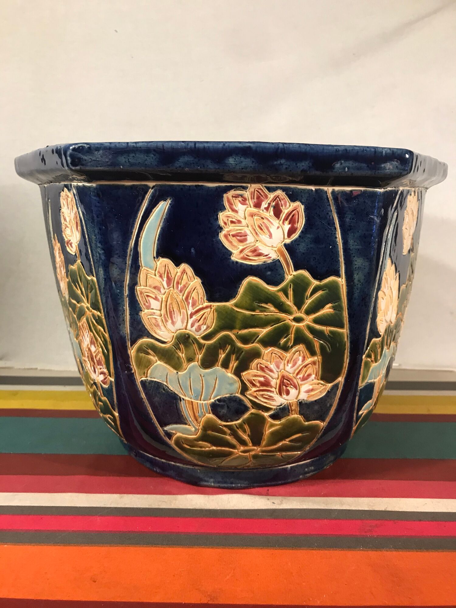 Ceramic pot cover