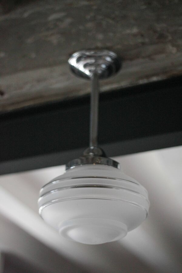 Suspension art déco, suspension métal chromé et globe verre, lampe de plafo