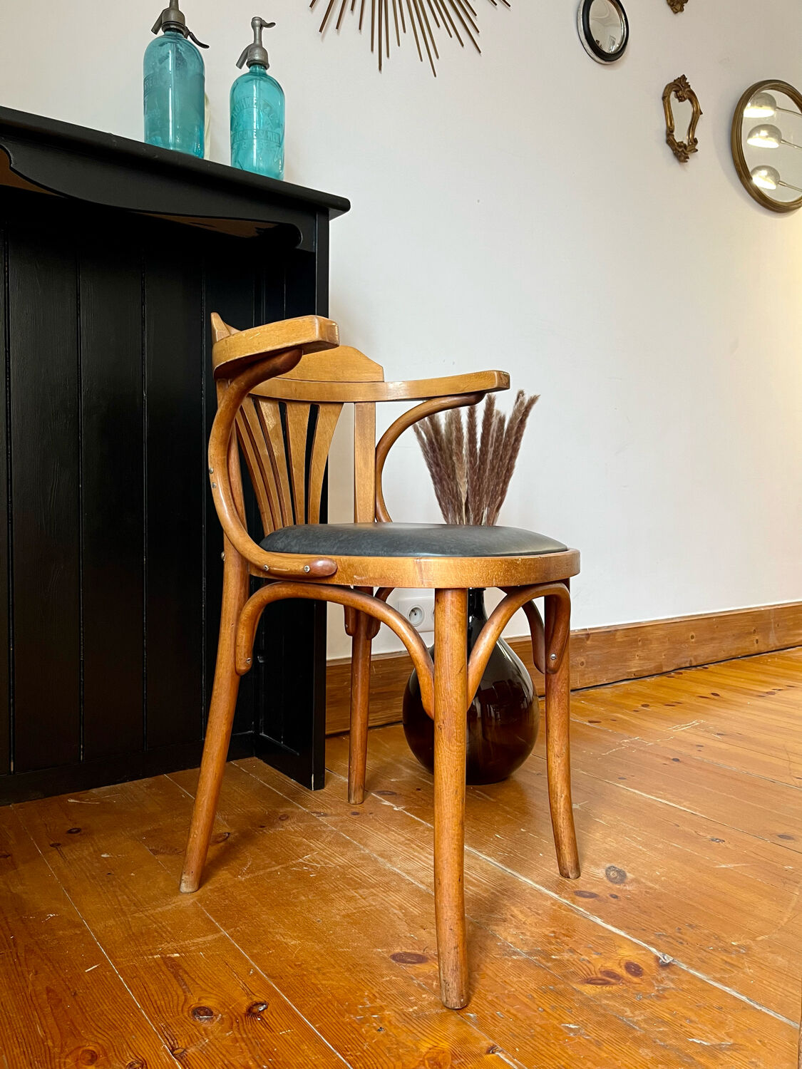 Bistro chair