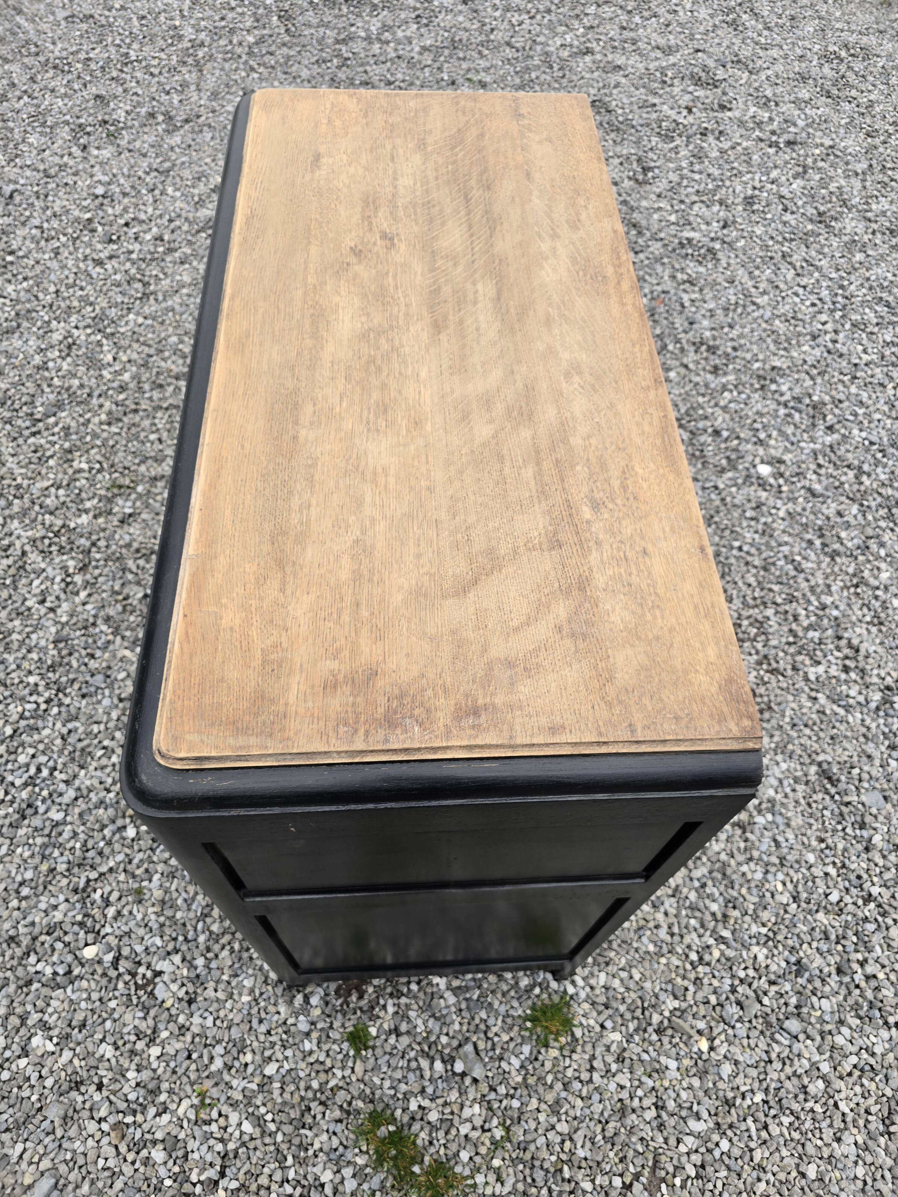 Art deco oak chest of drawers from the 50s revamp