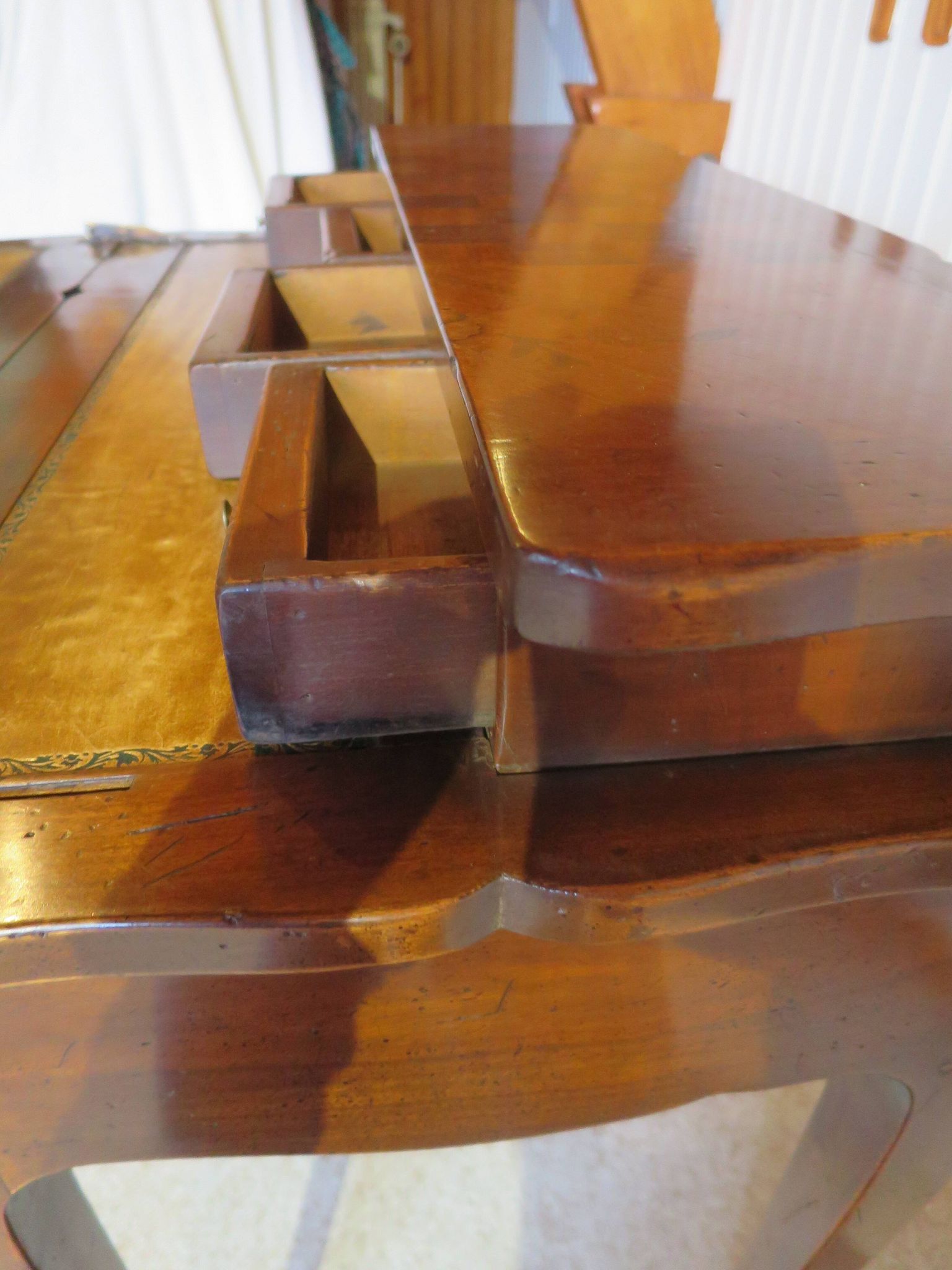 Secretary with mechanism - 4 secret drawers - lock - marquetry chessboard - 1950
