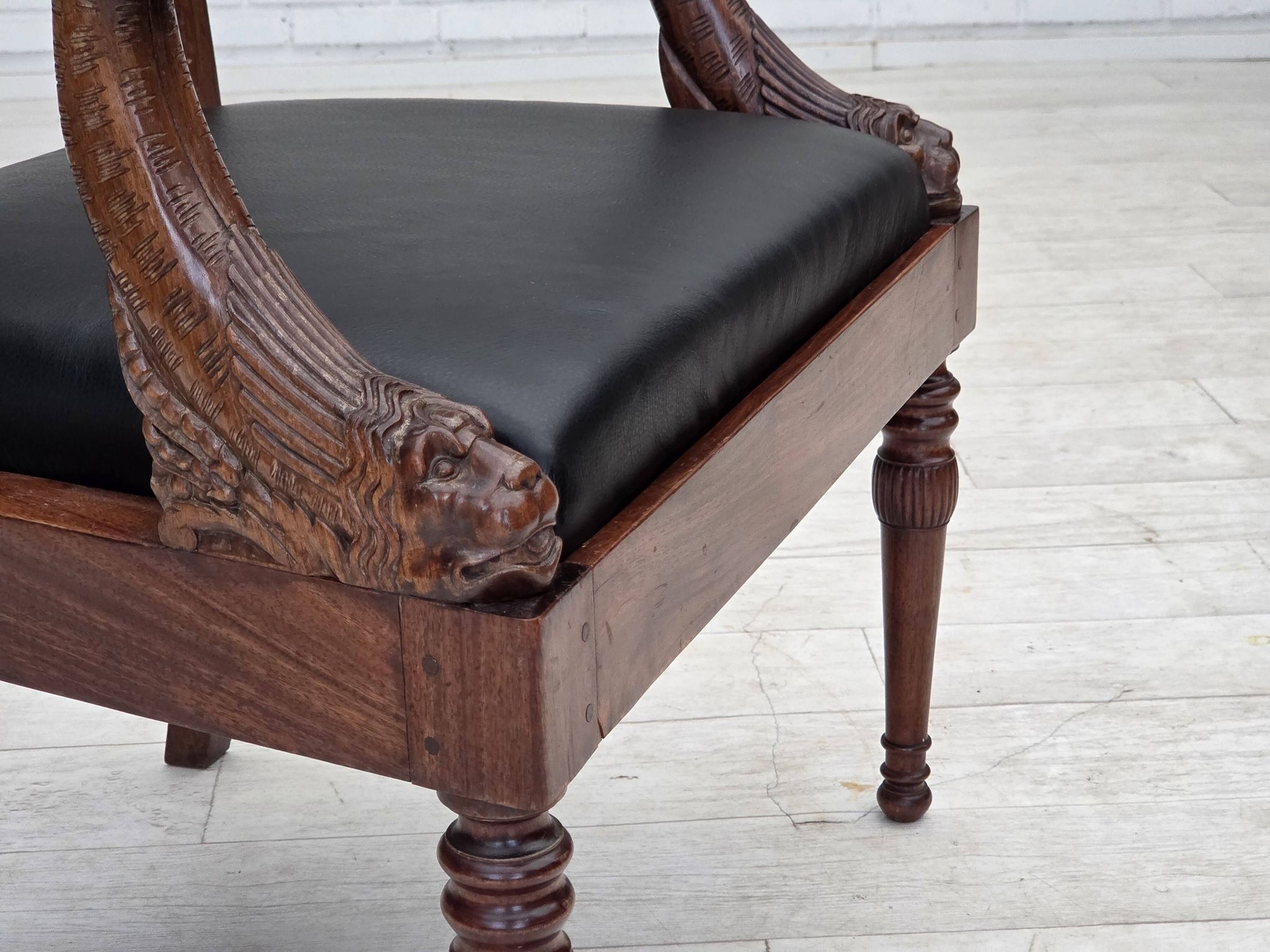 1920-30s, set of 2 armchairs, design after Georges Jacob, carved teak wood.